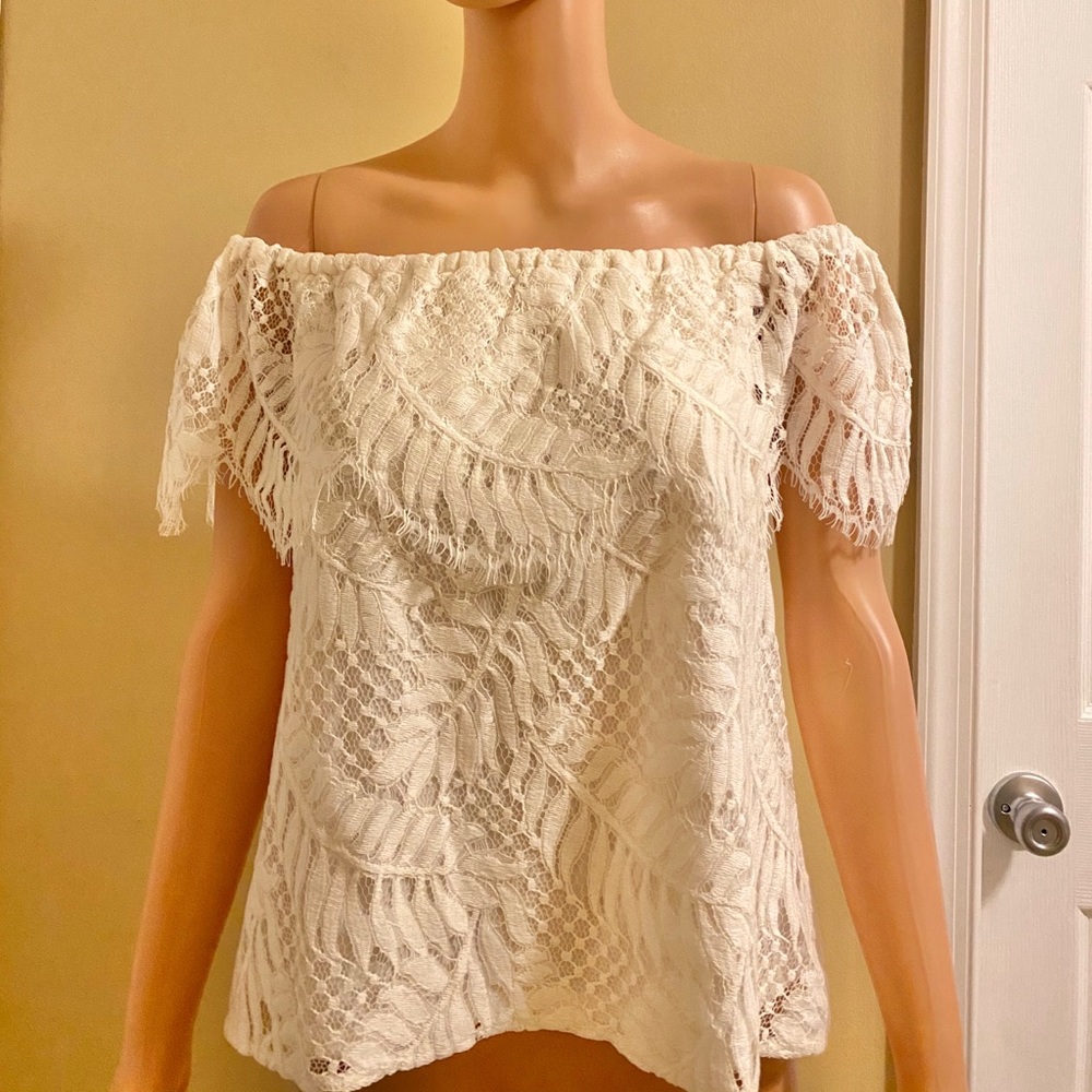 EUC New York & Co Off-Shoulder Top